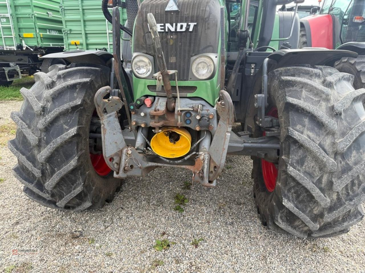 Fendt FARMER 415 TMS - Traktor: 3 kép. Fendt FARMER 415 TMS - Traktor: 3 kép.