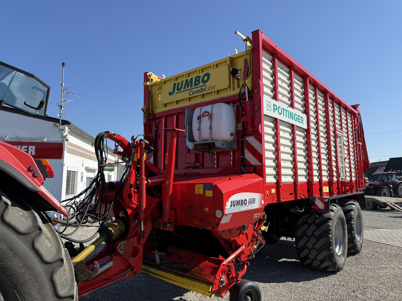 PÖTTINGER Jumbo 6600 L - Adapter szállító kocsi: 3 kép. PÖTTINGER Jumbo 6600 L - Adapter szállító kocsi: 3 kép.