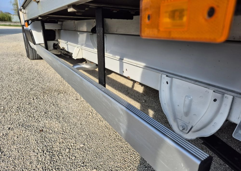 Fiat Ducato 3.0 180KM Maxi - Ponyvás kisteherautó: 4 kép. Fiat Ducato 3.0 180KM Maxi - Ponyvás kisteherautó: 4 kép.