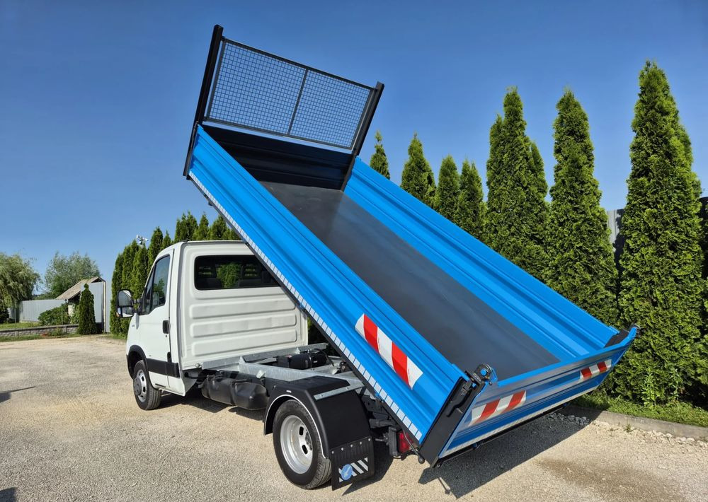 Iveco 50C15 3.0 150KM 35c15 - Billenőplatós kisteherautó: 3 kép. Iveco 50C15 3.0 150KM 35c15 - Billenőplatós kisteherautó: 3 kép.