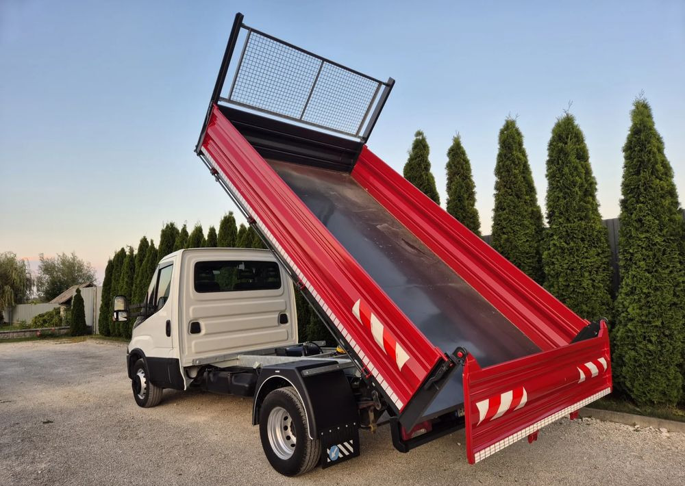 Iveco 65C15 70C15 60C15 50C15 3.0 150KM - Billenőplatós kisteherautó: 3 kép. Iveco 65C15 70C15 60C15 50C15 3.0 150KM - Billenőplatós kisteherautó: 3 kép.