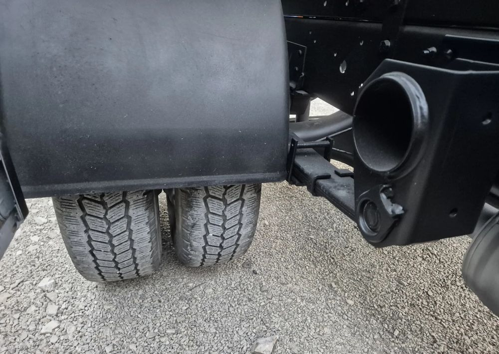 Billenőplatós kisteherautó Mitsubishi CANTER 3.0 3c13: 17 kép.
