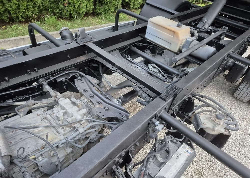 Billenőplatós kisteherautó Mitsubishi CANTER 3.0 3c13: 19 kép.