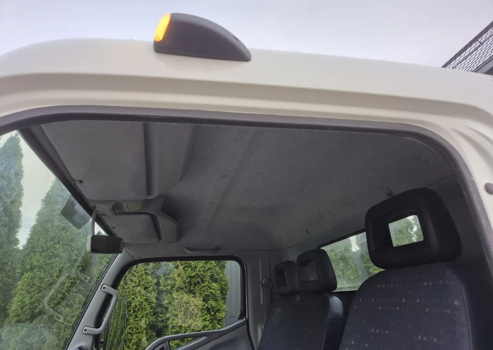 Billenőplatós kisteherautó Mitsubishi CANTER 3.0 3c13: 10 kép.