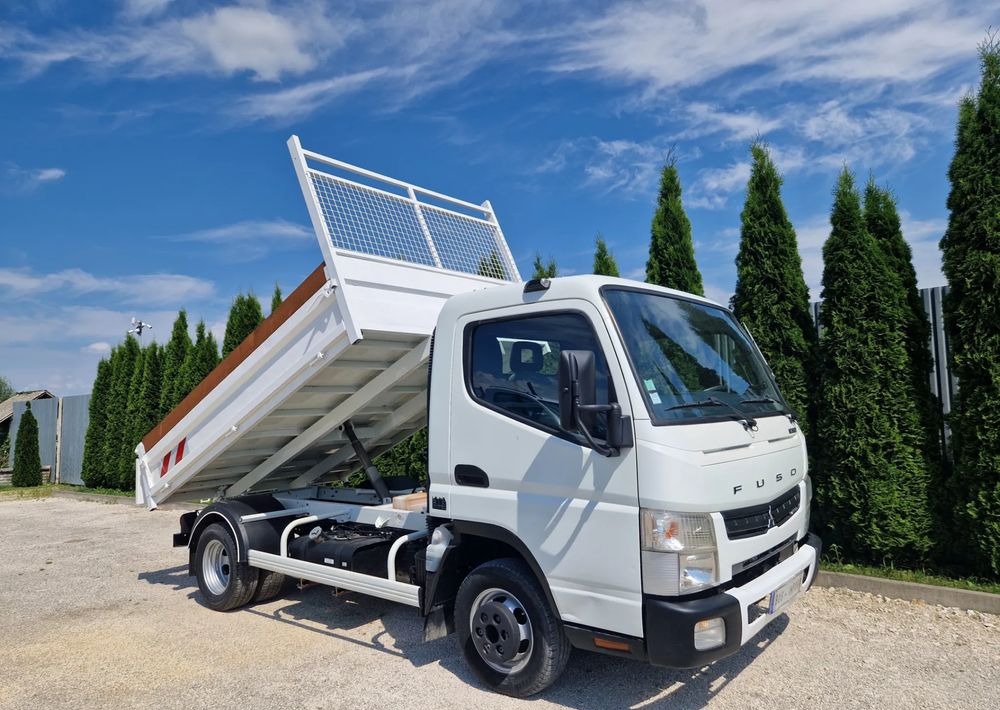 Mitsubishi CANTER 3C13 IVECO 3.0 EURO 5 - Billenőplatós kisteherautó: 1 kép. Mitsubishi CANTER 3C13 IVECO 3.0 EURO 5 - Billenőplatós kisteherautó: 1 kép.