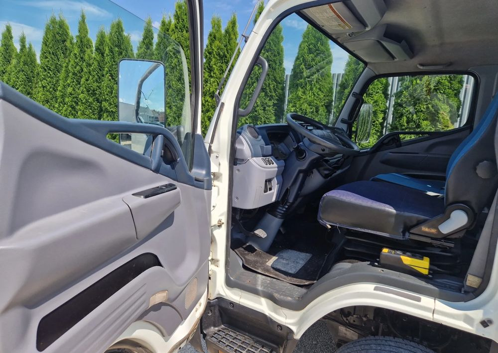 Mitsubishi CANTER 3C13 IVECO 3.0 EURO 5 - Billenőplatós kisteherautó: 5 kép. Mitsubishi CANTER 3C13 IVECO 3.0 EURO 5 - Billenőplatós kisteherautó: 5 kép.