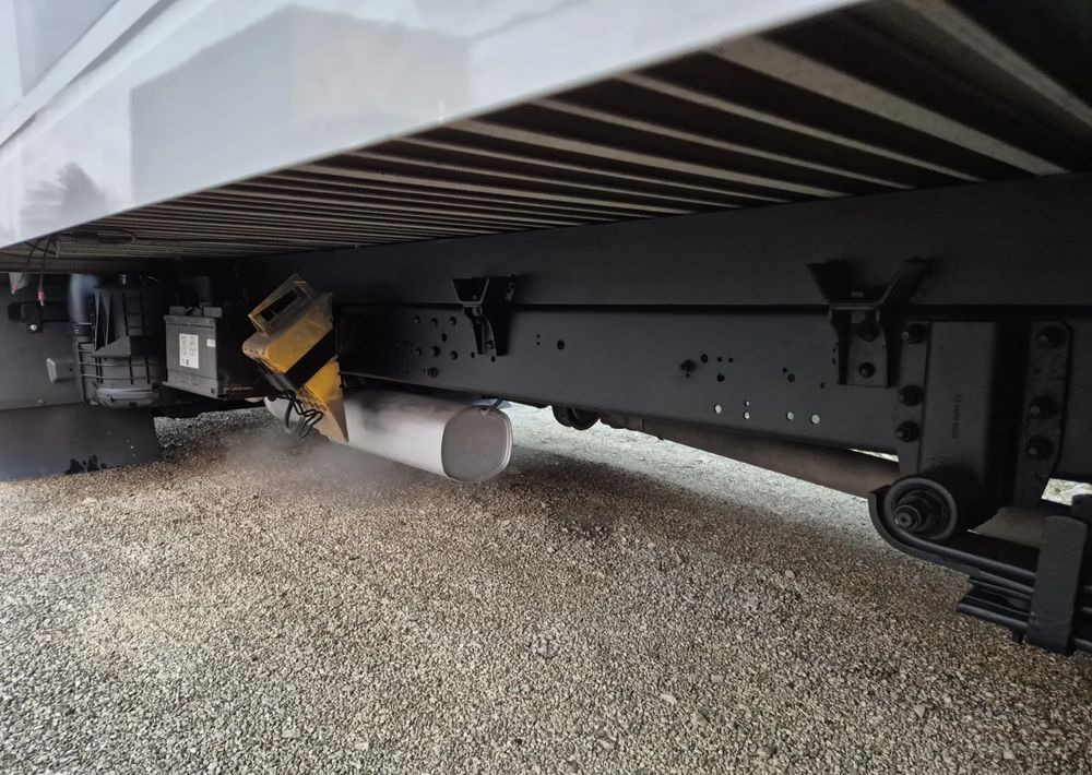 Nissan ATLEON 3.0 150KM - Dobozos kisteherautó: 5 kép. Nissan ATLEON 3.0 150KM - Dobozos kisteherautó: 5 kép.