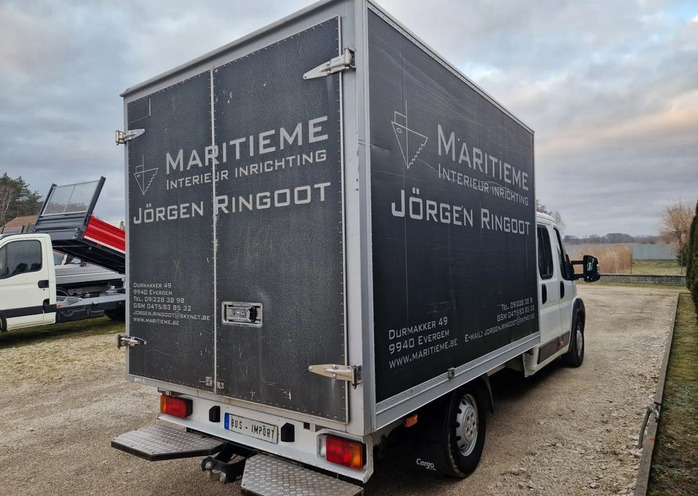 Peugeot Boxer 3.0 160KM Brygadówka - Duplakabinos kisteherautó: 4 kép. Peugeot Boxer 3.0 160KM Brygadówka - Duplakabinos kisteherautó: 4 kép.