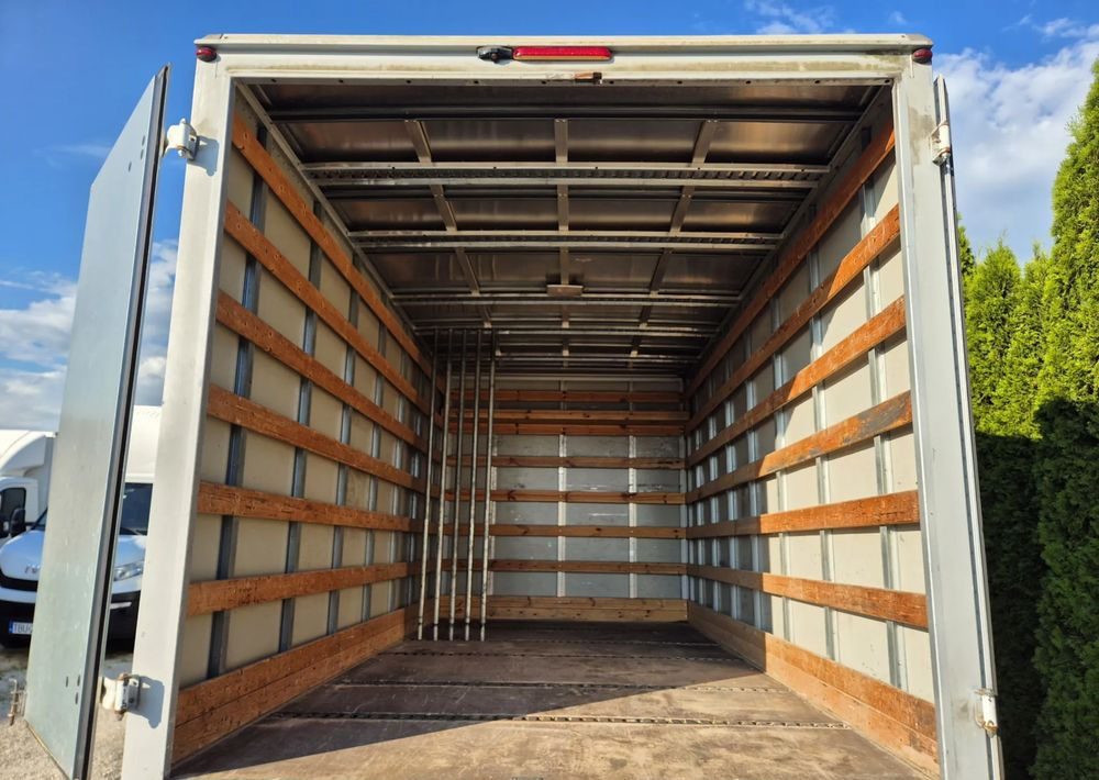 Peugeot Boxer 3.0 180KM - Dobozos kisteherautó: 5 kép. Peugeot Boxer 3.0 180KM - Dobozos kisteherautó: 5 kép.