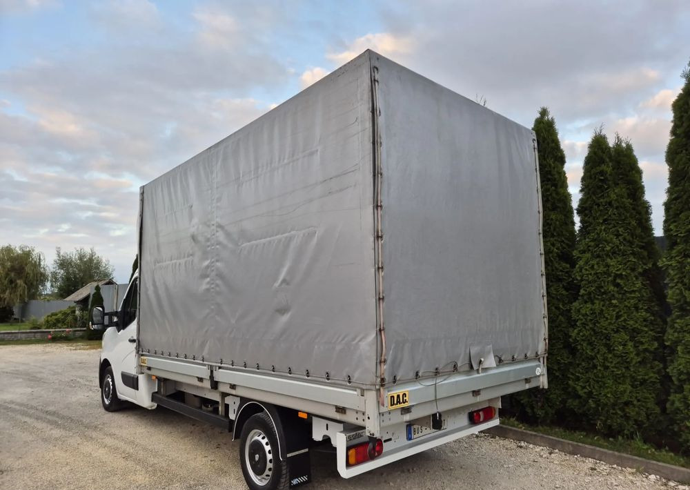 Renault Master 2.3 150KM - Ponyvás kisteherautó: 3 kép. Renault Master 2.3 150KM - Ponyvás kisteherautó: 3 kép.