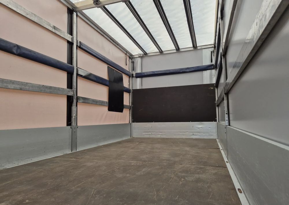 Renault Master 2.3 165KM Burto firanka - Ponyvás kisteherautó: 4 kép. Renault Master 2.3 165KM Burto firanka - Ponyvás kisteherautó: 4 kép.