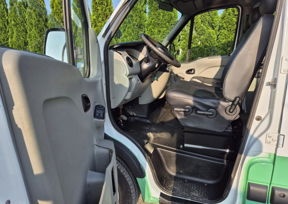 Renault Master 2.5 120KM Dubel Kabina - Duplakabinos kisteherautó: 5 kép. Renault Master 2.5 120KM Dubel Kabina - Duplakabinos kisteherautó: 5 kép.