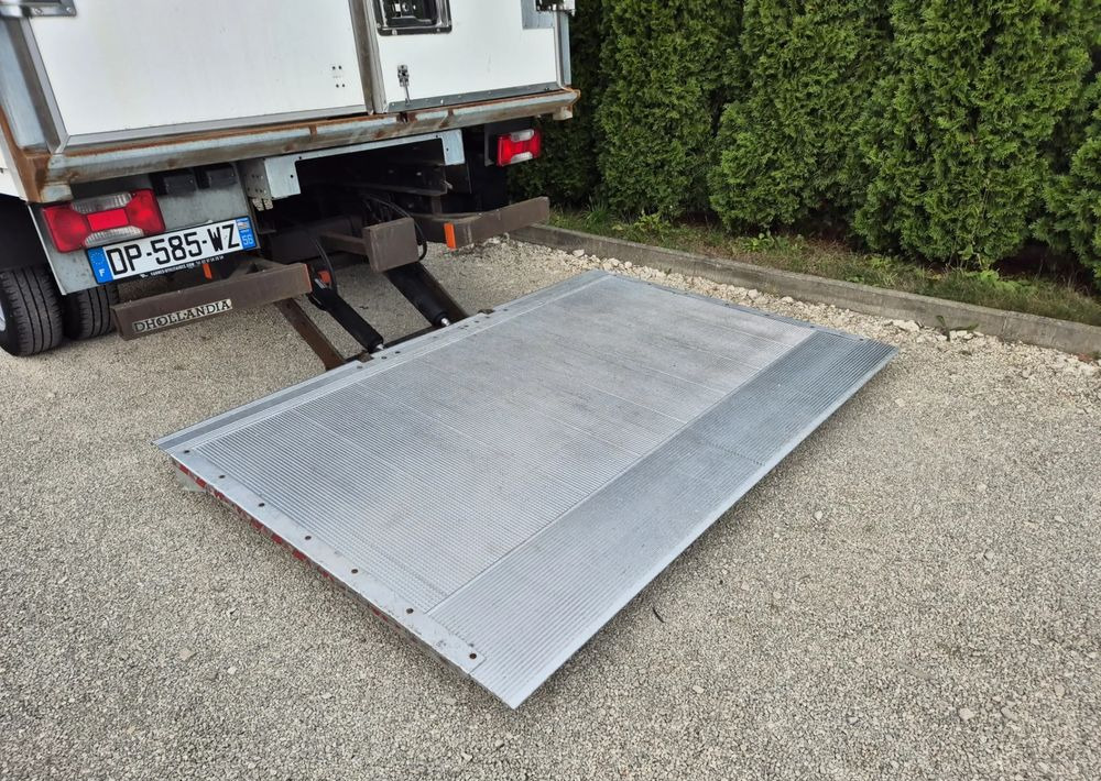 Winda Dhollandia 750kg Iveco , 2015 rok ,stan bdb! - Emelőhátfal: 2 kép. Winda Dhollandia 750kg Iveco , 2015 rok ,stan bdb! - Emelőhátfal: 2 kép.