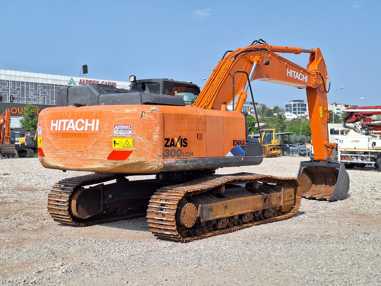 HITACHI ZX 300 LCH-5A - Lánctalpas kotró: 5 kép. HITACHI ZX 300 LCH-5A - Lánctalpas kotró: 5 kép.