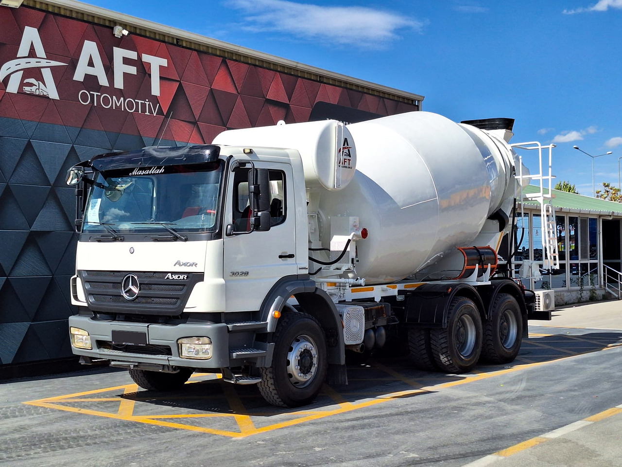 MERCEDES-BENZ AXOR 3028 - Betonmixer: 1 kép. MERCEDES-BENZ AXOR 3028 - Betonmixer: 1 kép.