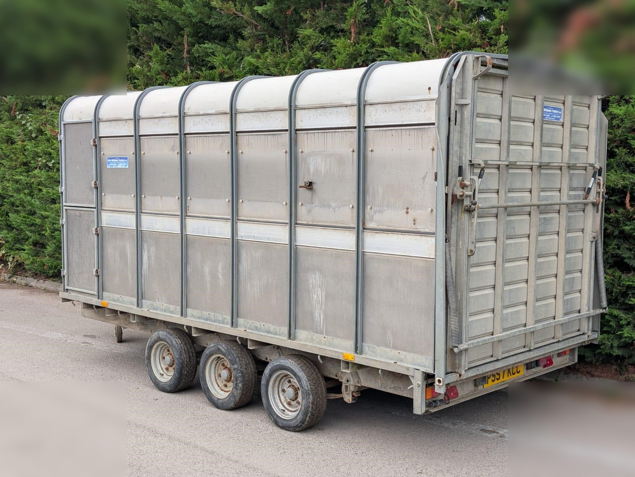 2004 IFOR WILLIAMS DP120G - Pótkocsi állatszállító: 4 kép. 2004 IFOR WILLIAMS DP120G - Pótkocsi állatszállító: 4 kép.