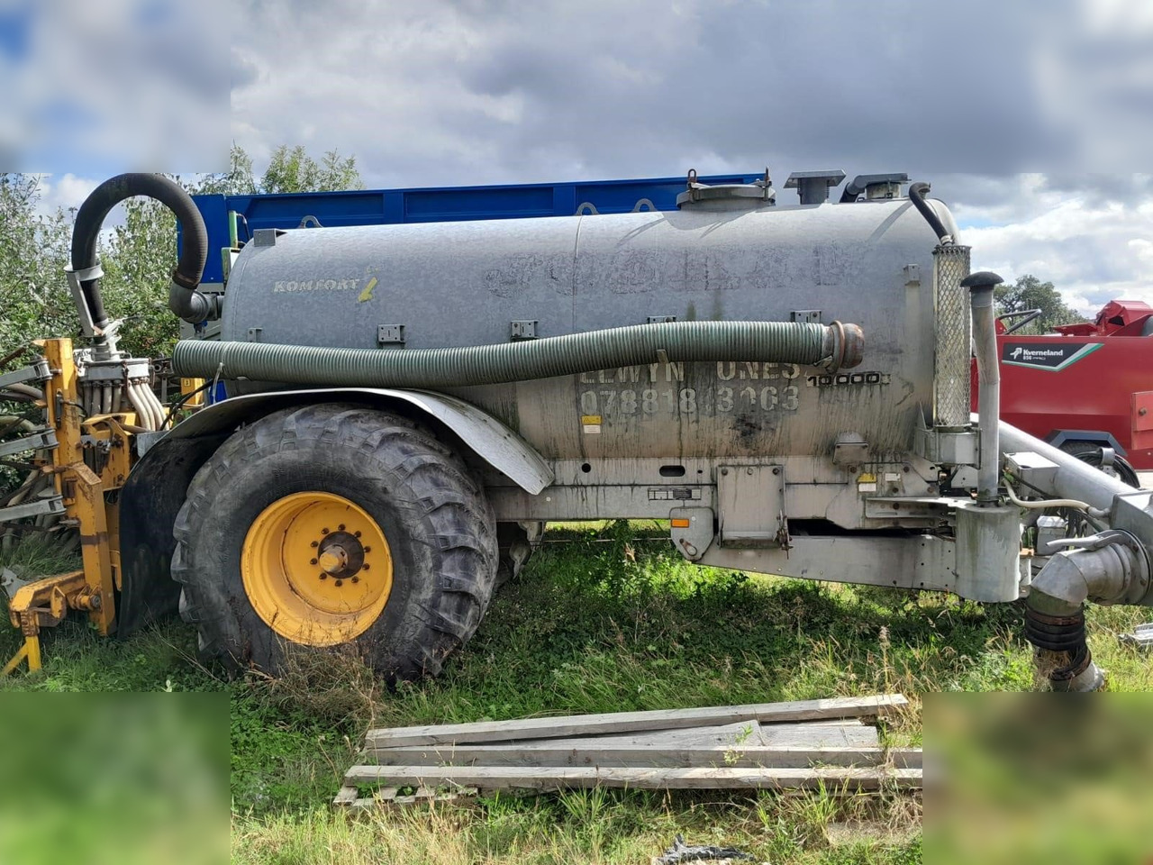 2006 JOSKIN KOMFORT 2 10000S - Szippantó tartálykocsi: 1 kép. 2006 JOSKIN KOMFORT 2 10000S - Szippantó tartálykocsi: 1 kép.