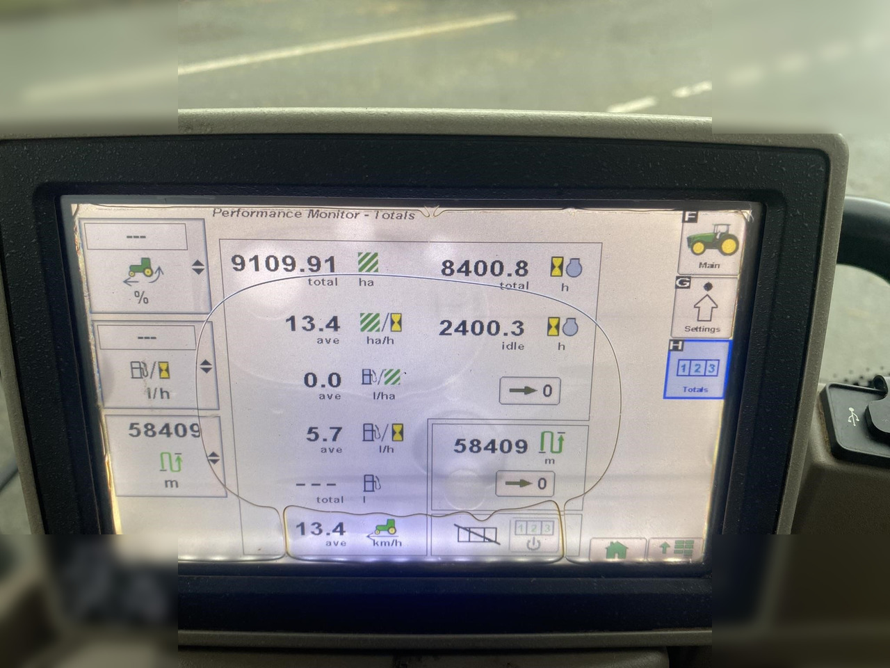 Traktor 2012 JOHN DEERE 6125R: 18 kép.