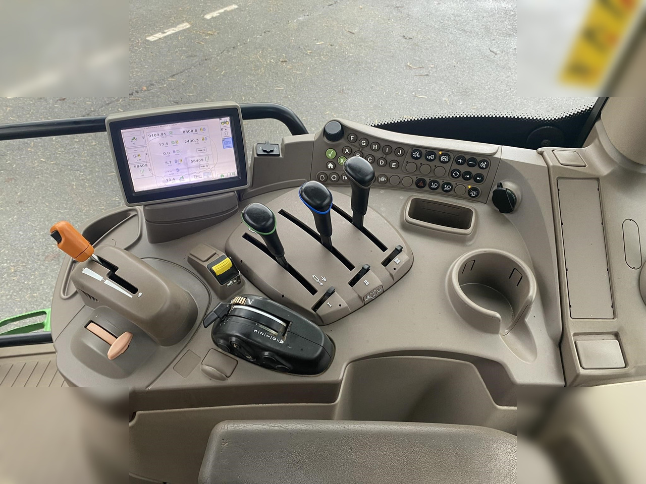 Traktor 2012 JOHN DEERE 6125R: 19 kép.