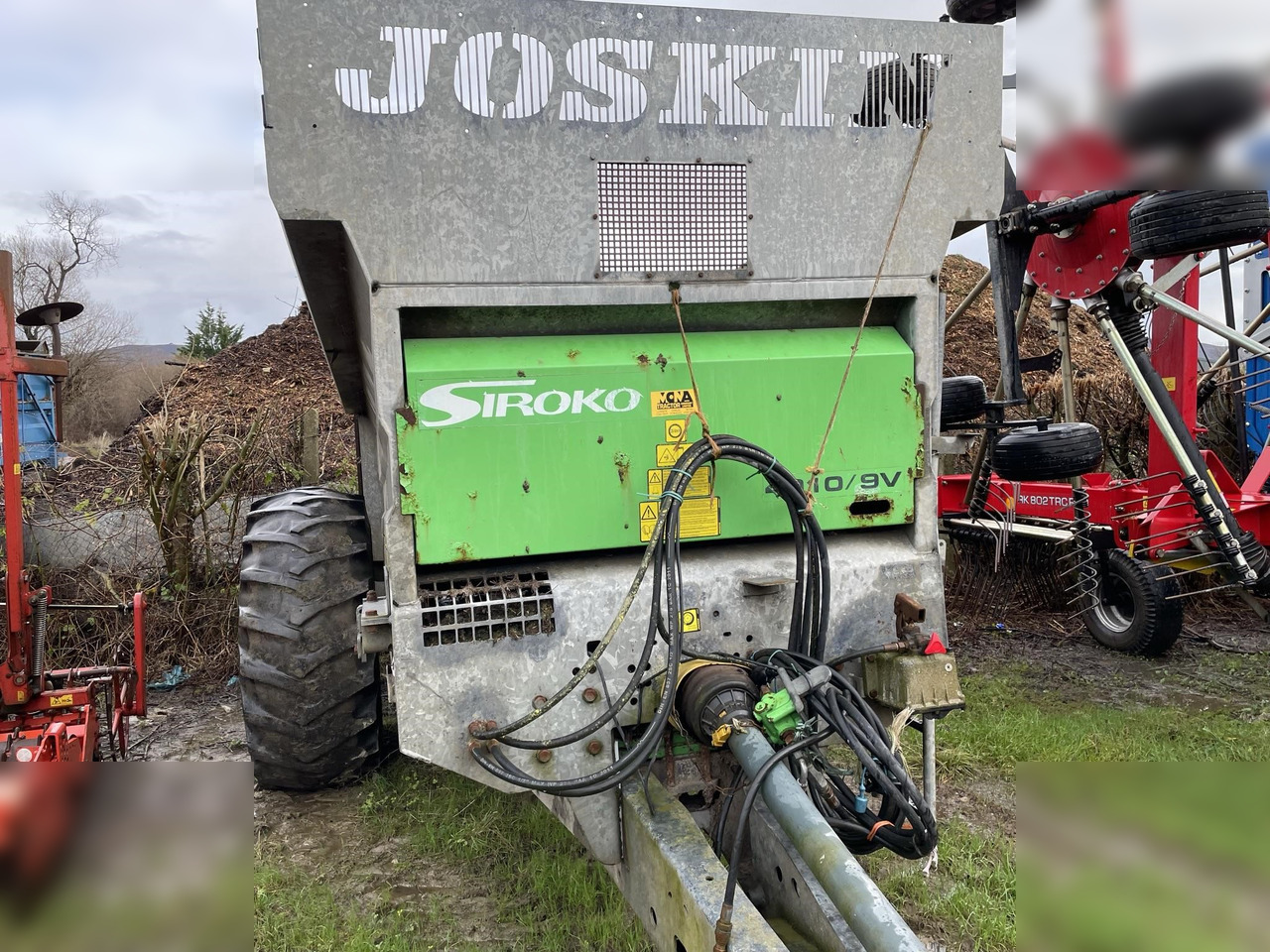2012 JOSKIN SIROKO 4010/9V - Szervestrágyaszóró: 4 kép. 2012 JOSKIN SIROKO 4010/9V - Szervestrágyaszóró: 4 kép.