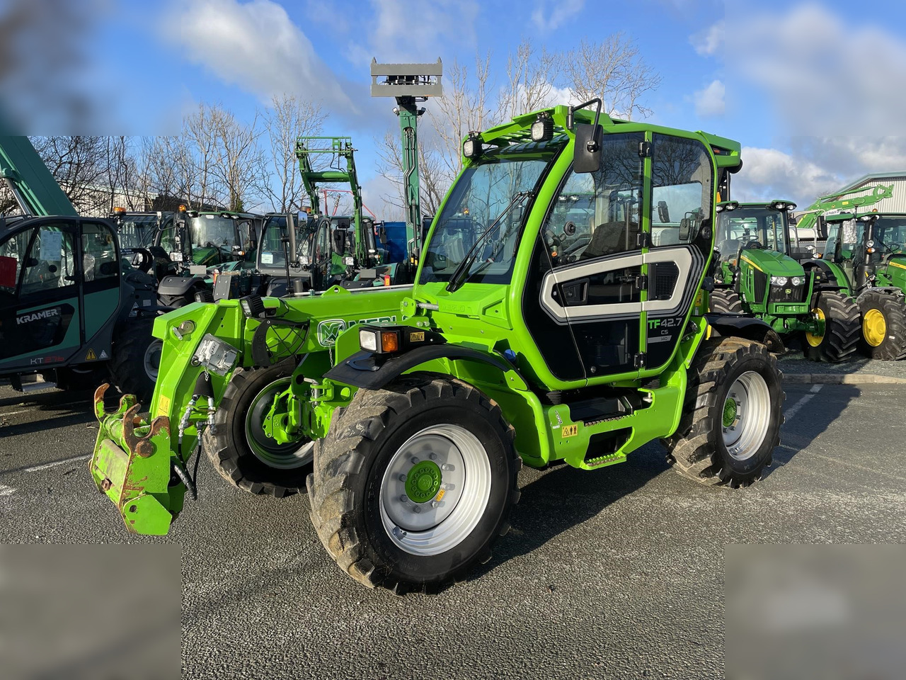 2019 MERLO TF42.7CS-140 - Teleszkópos rakodó: 1 kép. 2019 MERLO TF42.7CS-140 - Teleszkópos rakodó: 1 kép.