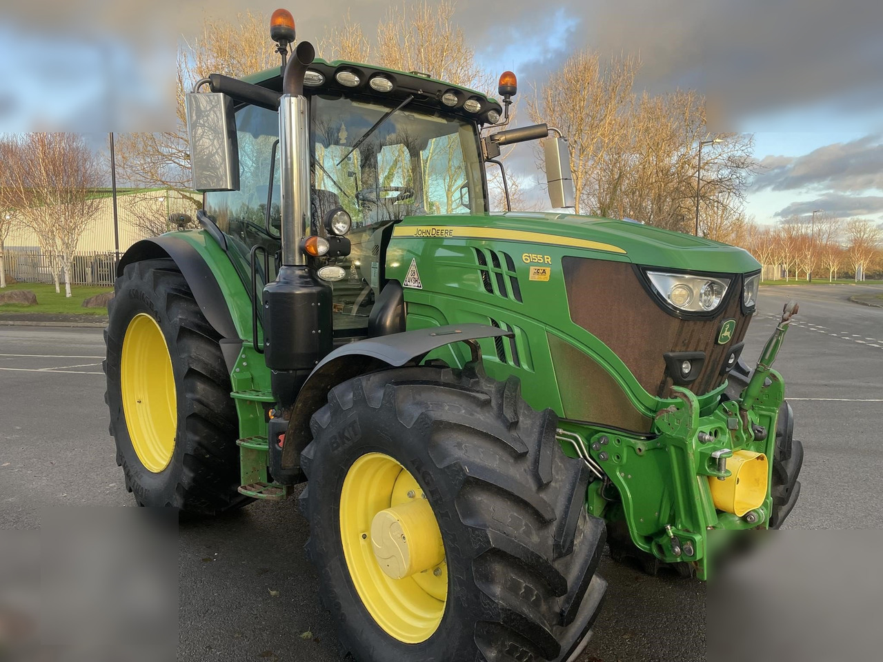 2020 JOHN DEERE 6155R - Traktor: 4 kép. 2020 JOHN DEERE 6155R - Traktor: 4 kép.