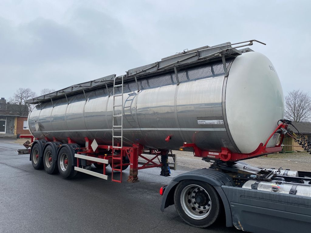 Hendricks Chemie L4BH/26.000 l 1 Kammer/ Chassis:Krause - Tartályos félpótkocsi: 3 kép. Hendricks Chemie L4BH/26.000 l 1 Kammer/ Chassis:Krause - Tartályos félpótkocsi: 3 kép.