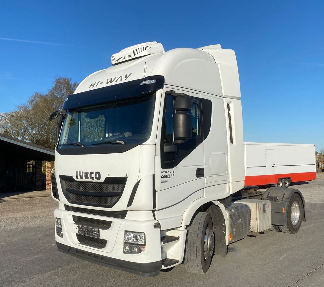 Iveco Stralis 480 E6 Intarder orig. km - Nyergesvontató: 1 kép. Iveco Stralis 480 E6 Intarder orig. km - Nyergesvontató: 1 kép.