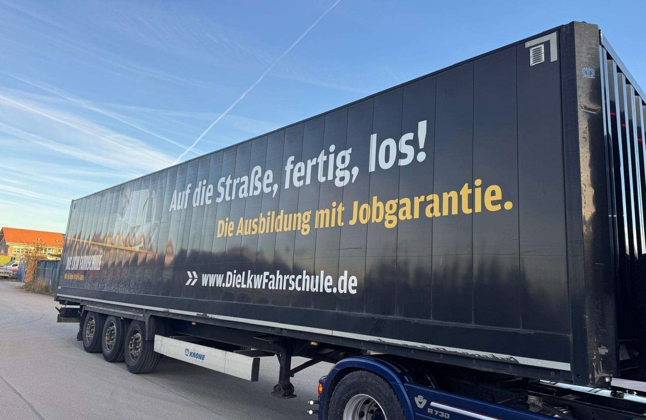 Krone Standart - Félpótkocsi dobozos: 1 kép. Krone Standart - Félpótkocsi dobozos: 1 kép.