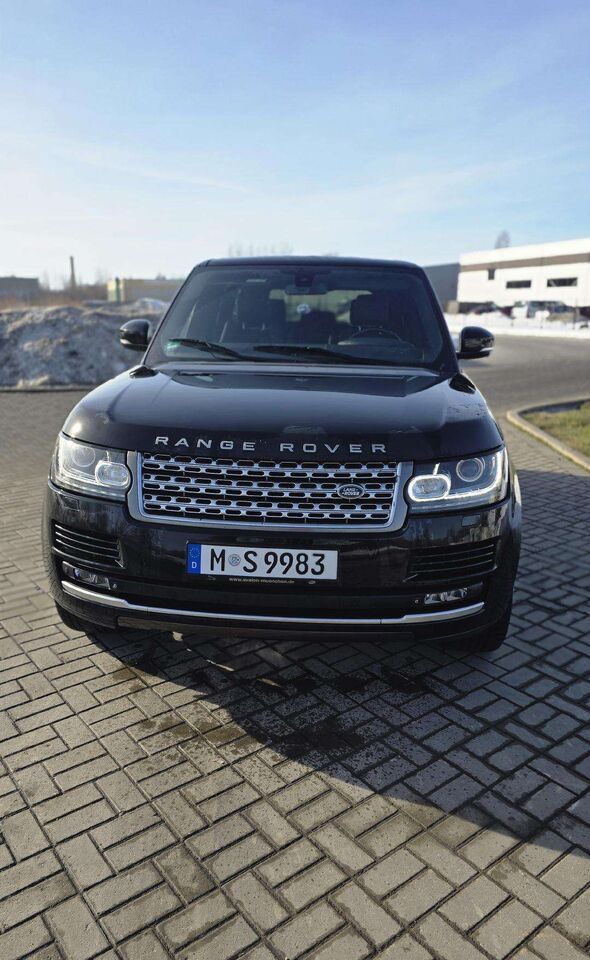 Land Rover Range Rover - Terepjáró/ SUV: 2 kép. Land Rover Range Rover - Terepjáró/ SUV: 2 kép.