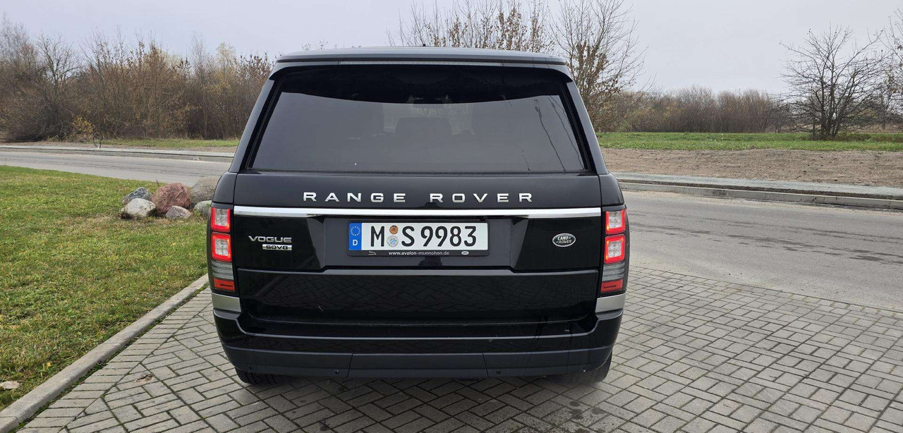 Land Rover Range Rover - Terepjáró/ SUV: 5 kép. Land Rover Range Rover - Terepjáró/ SUV: 5 kép.
