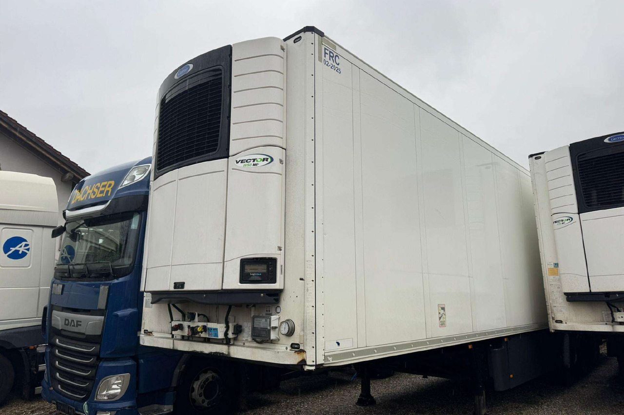 Schmitz Standart 7 cm multitemp - Félpótkocsi hűtős: 2 kép. Schmitz Standart 7 cm multitemp - Félpótkocsi hűtős: 2 kép.