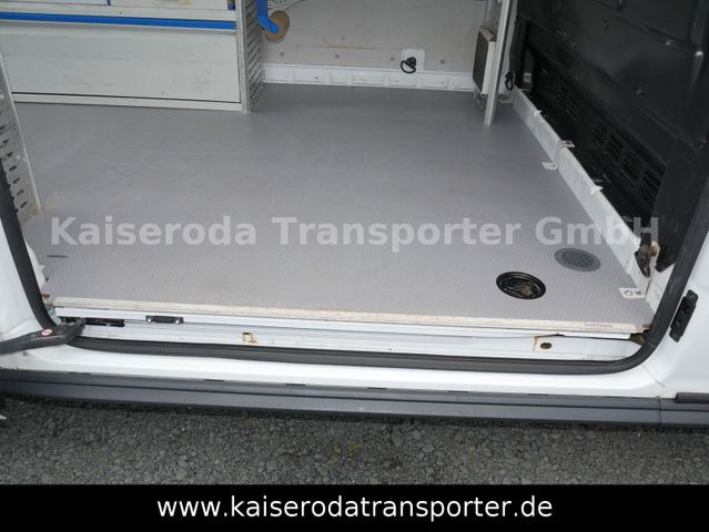 Furgon Ford Transit FT350 L2H3 VA Werkstatt Klima AHK PDC: 15 kép. Furgon Ford Transit FT350 L2H3 VA Werkstatt Klima AHK PDC: 15 kép.