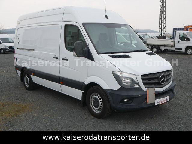 Mercedes-Benz Sprinter 319 3,0 V6 Klima 3,5t AHK Standheizung - Furgon: 5 kép. Mercedes-Benz Sprinter 319 3,0 V6 Klima 3,5t AHK Standheizung - Furgon: 5 kép.