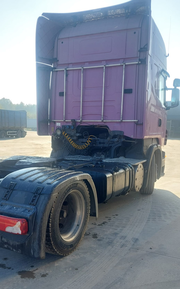 SCANIA R420 - Nyergesvontató: 3 kép. SCANIA R420 - Nyergesvontató: 3 kép.