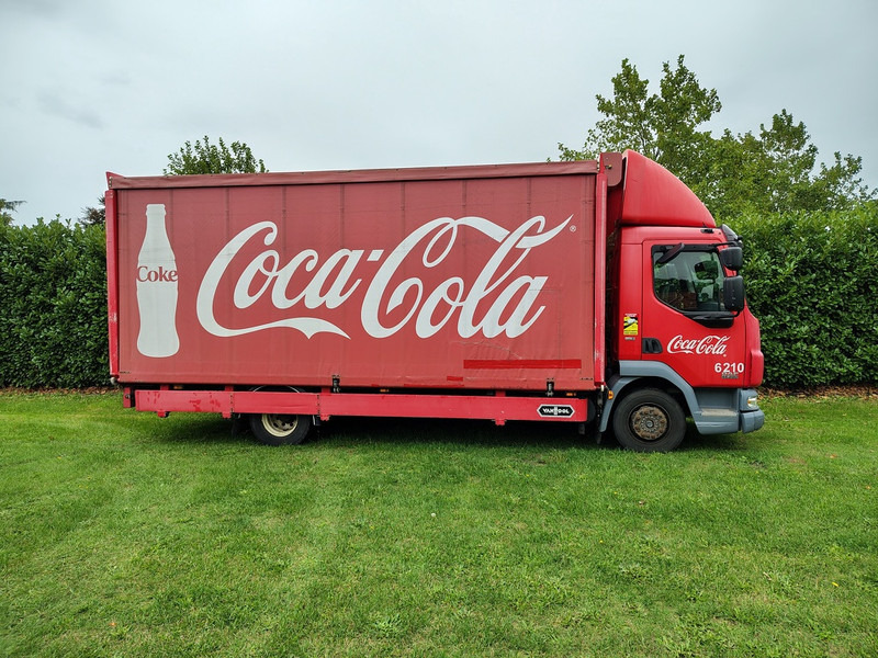 DAF LF45-220 - Platós teherautó: 5 kép. DAF LF45-220 - Platós teherautó: 5 kép.