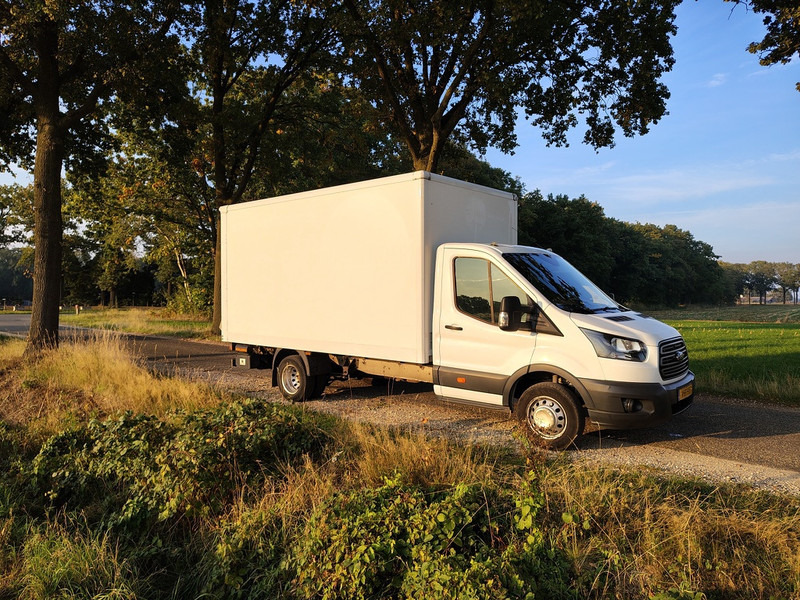 Ford Transit - Furgon: 3 kép. Ford Transit - Furgon: 3 kép.