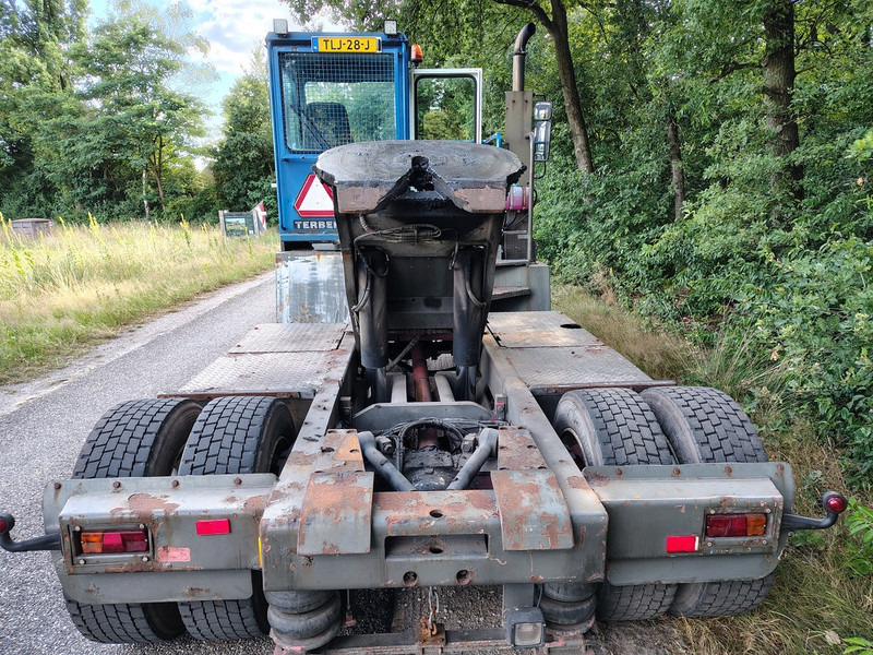 Terberg Yt180 - Terminál targoncá: 4 kép. Terberg Yt180 - Terminál targoncá: 4 kép.