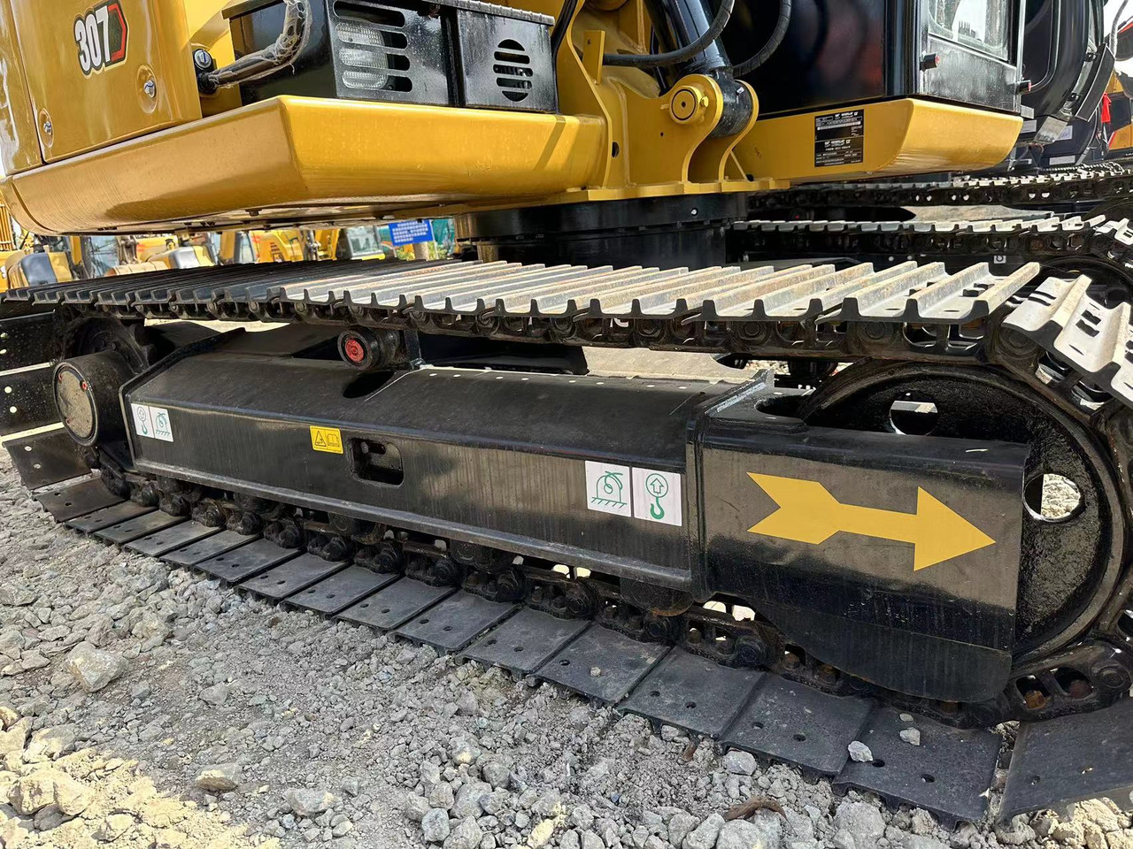 CATERPILLAR 307 mini excavator discount promotion - Minikotró: 5 kép. CATERPILLAR 307 mini excavator discount promotion - Minikotró: 5 kép.