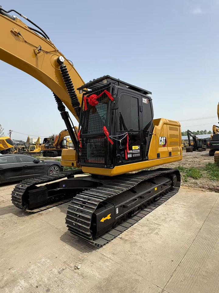 CATERPILLAR 320GC used excavator hot sale source supply - Lánctalpas kotró: 2 kép. CATERPILLAR 320GC used excavator hot sale source supply - Lánctalpas kotró: 2 kép.