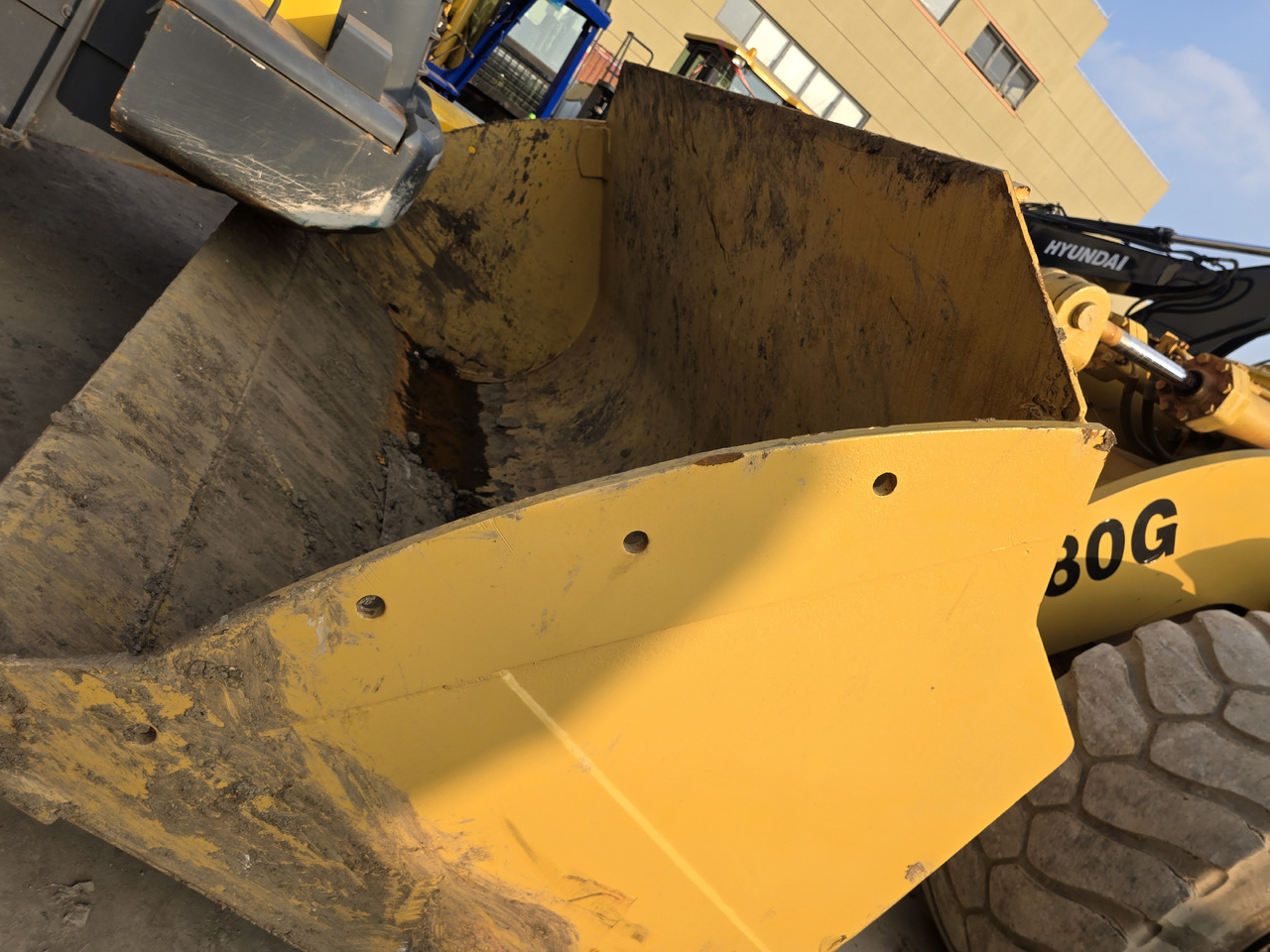 CATERPILLAR 980G Earthwork Engineering Mining Urban Construction - Gumikerekes homlokrakodó: 5 kép. CATERPILLAR 980G Earthwork Engineering Mining Urban Construction - Gumikerekes homlokrakodó: 5 kép.