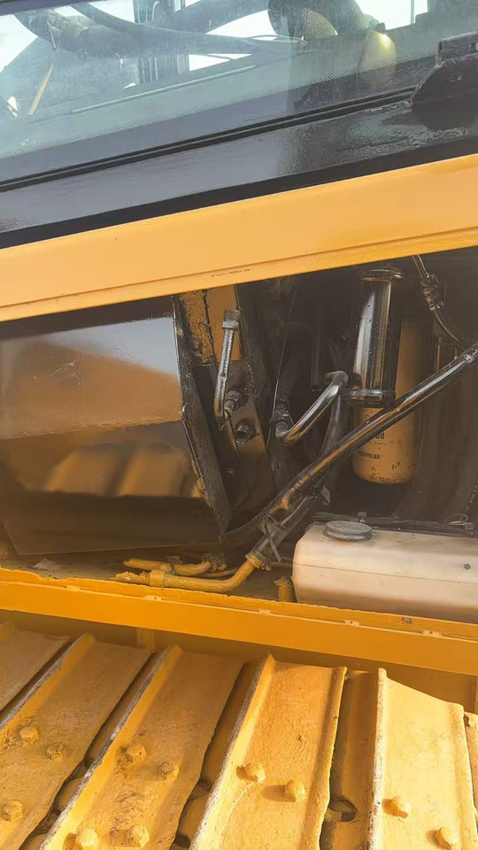 CATERPILLAR D5k diesel compact precision fuel-efficient cater bulldozer - Buldózer: 5 kép. CATERPILLAR D5k diesel compact precision fuel-efficient cater bulldozer - Buldózer: 5 kép.