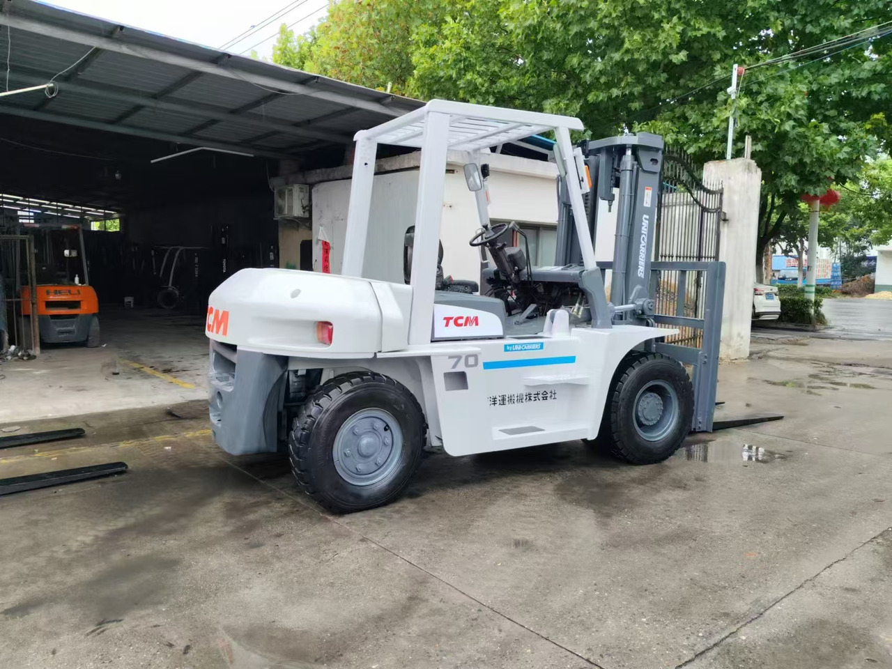 TCM FD70 japan brand 7 ton forklift used Customizable mast clamp side shift - Dízel targonca: 4 kép. TCM FD70 japan brand 7 ton forklift used Customizable mast clamp side shift - Dízel targonca: 4 kép.