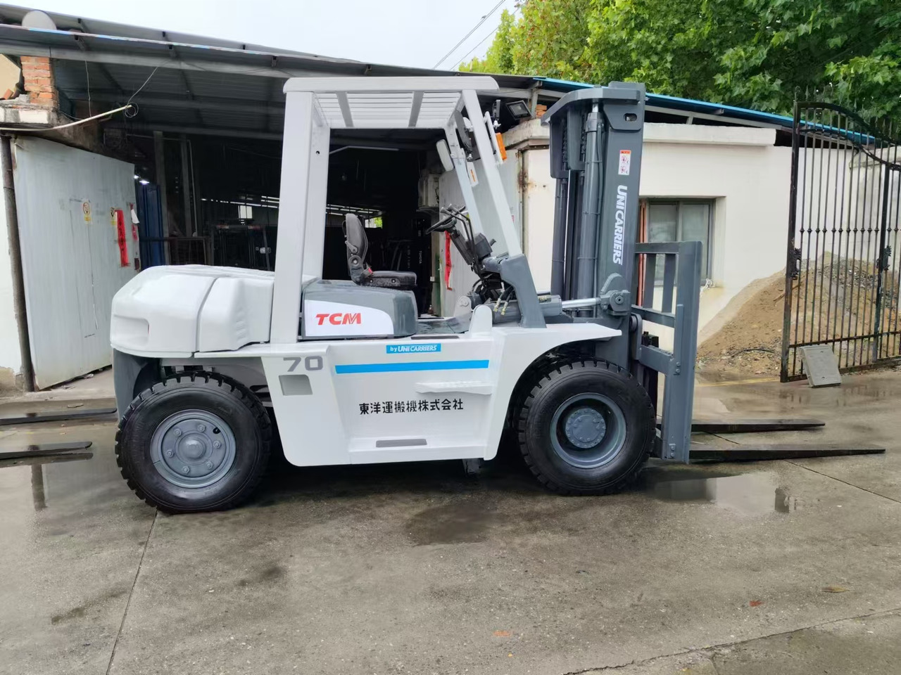 TCM FD70 japan brand 7 ton forklift used Customizable mast clamp side shift - Dízel targonca: 1 kép. TCM FD70 japan brand 7 ton forklift used Customizable mast clamp side shift - Dízel targonca: 1 kép.