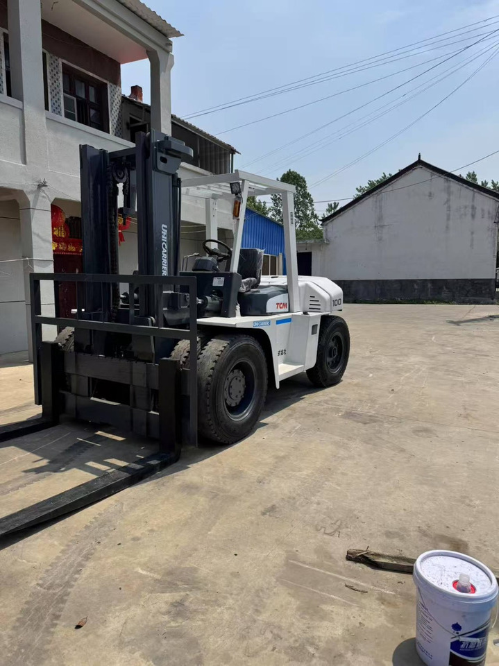 TCM fd100 used 2024 japan brand diesel forklift 10 ton class forklift - Dízel targonca: 1 kép. TCM fd100 used 2024 japan brand diesel forklift 10 ton class forklift - Dízel targonca: 1 kép.