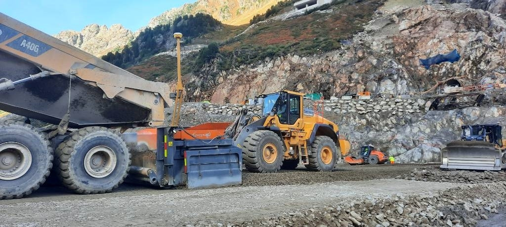 Reptail LM - Gréder: 1 kép. Reptail LM - Gréder: 1 kép.