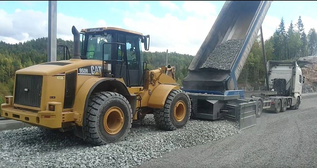 Reptail MM - Gréder: 1 kép. Reptail MM - Gréder: 1 kép.