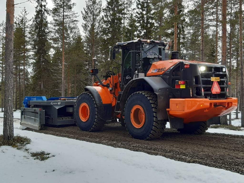 Reptail MM - Gréder: 3 kép. Reptail MM - Gréder: 3 kép.