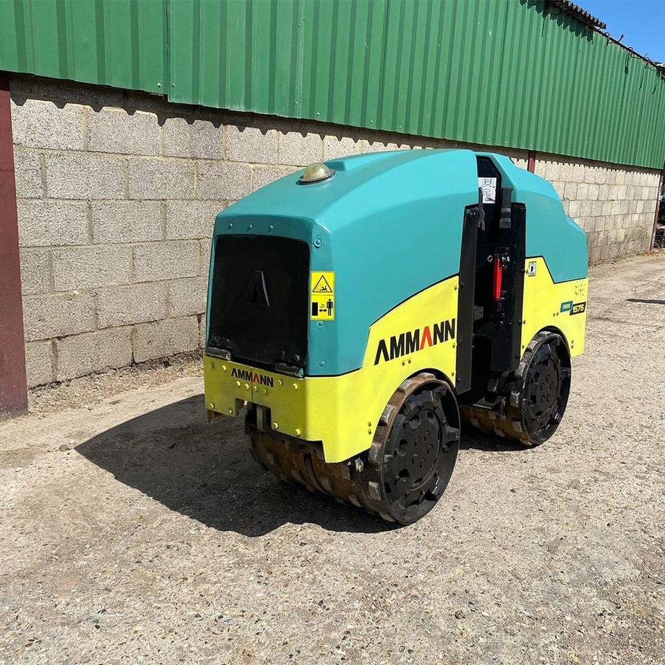 Ammann ARR1575 - Úthenger: 4 kép. Ammann ARR1575 - Úthenger: 4 kép.