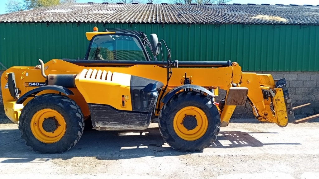 JCB 540-140 - Teleszkópos rakodó: 1 kép. JCB 540-140 - Teleszkópos rakodó: 1 kép.